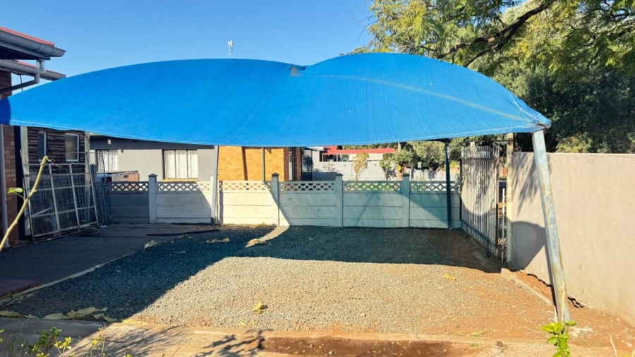 3 Bedroom Property for Sale in Beaconsfield Northern Cape